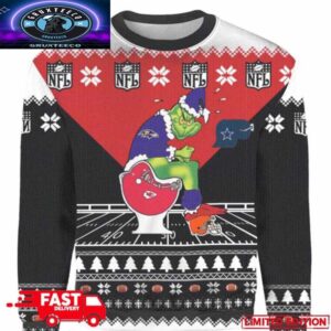 Personalized Grinch Baltimore Ravens Sitting On Kansas City Chiefs Toilet Xmas 2025 Gift 3D Christmas Ugly Sweater